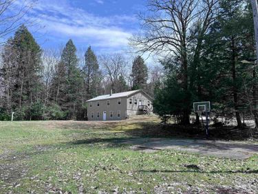 372 Keene Road, Antrim, NH 03440