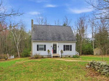 10 Upton Road, Mont Vernon, NH 03057