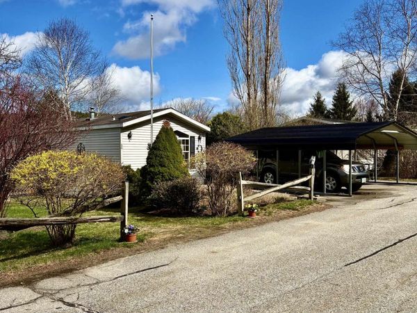 20 Old Henniker Road, Unit 30, Hillsborough, NH 03244