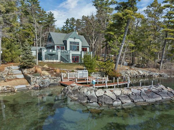 15 Stonewall Lane, Moultonborough, NH 03254