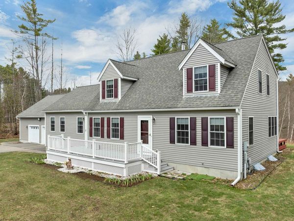 22 Duckworth Road, Hebron, NH 03241
