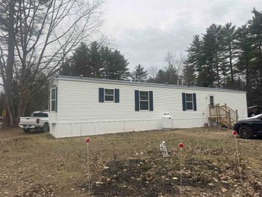 3 Chamberlain Court, Deering, NH 03244