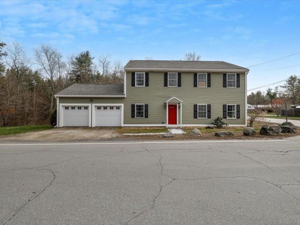 1 Langs Lane, Newmarket, NH 03857