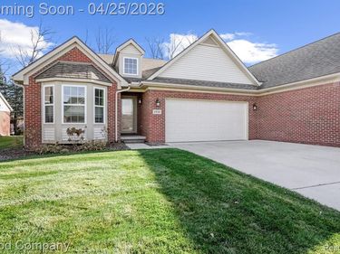 1938 Genoa Circle, Genoa Twp, MI 48843