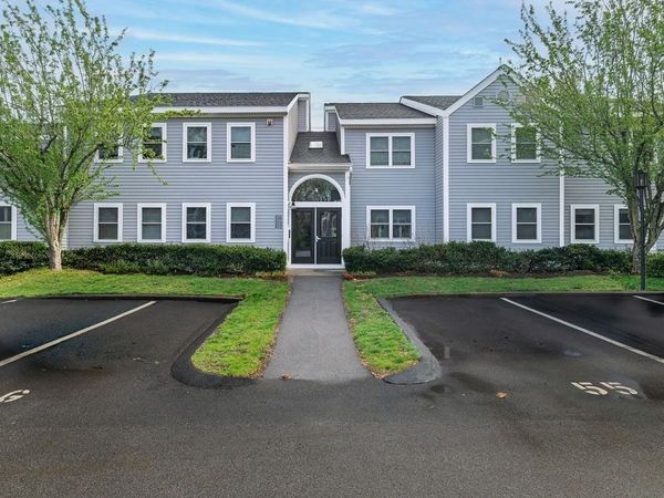 403 Tuckers Ln, Unit 403, Hingham, MA 02043