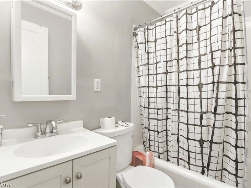 3319 W 111th Street, Cleveland, OH 44111 Photo 18