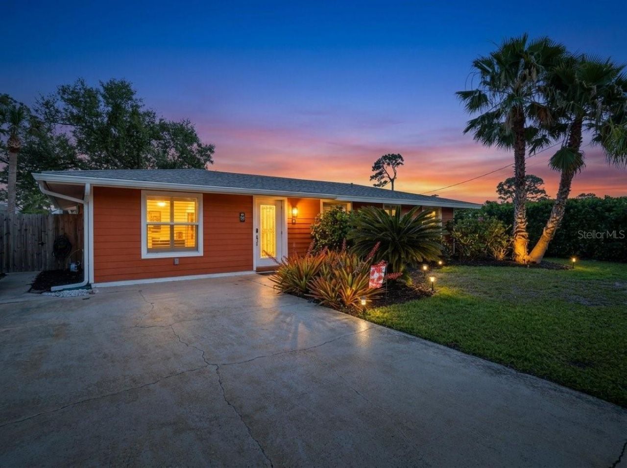 1129 Riviera Street, Venice, FL 34285 Photo