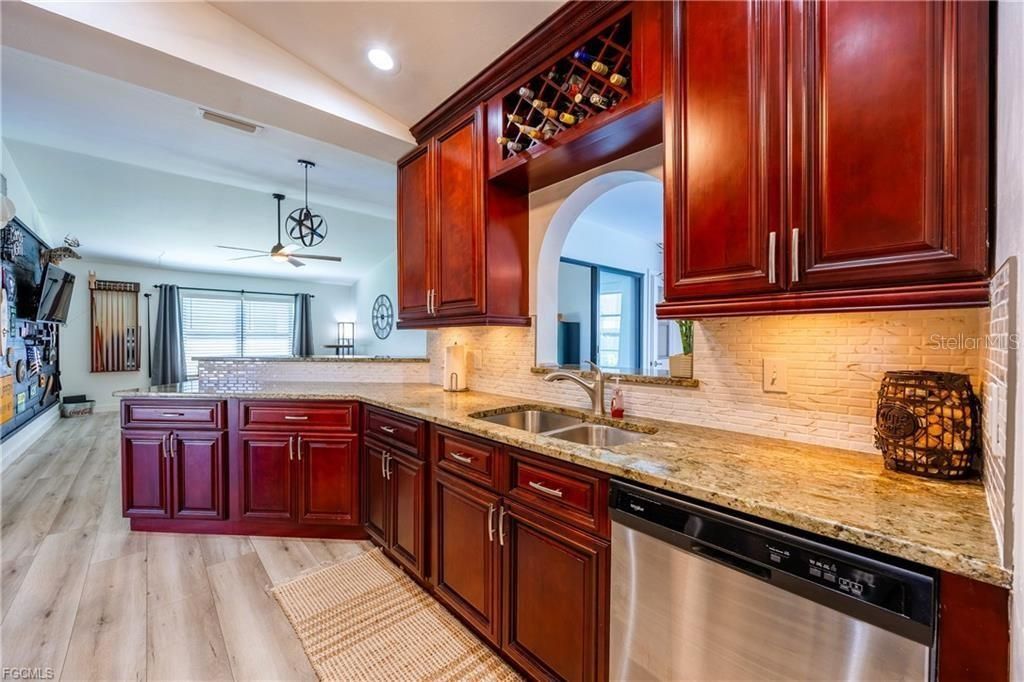 420 SW 37th Street , Cape Coral, FL 33914 Photo
