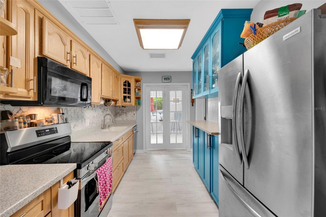 317 Crystal Beach Avenue , Crystal Beach, FL 34681 Photo