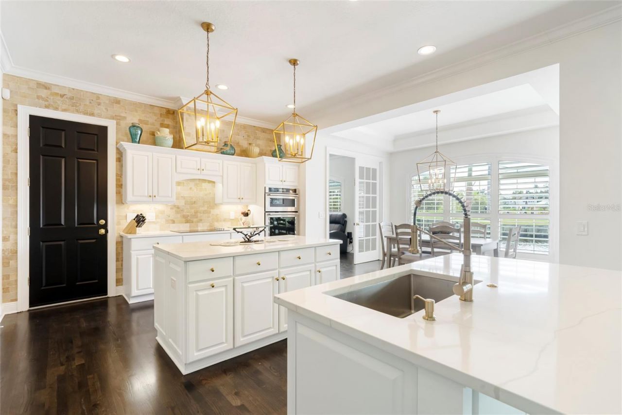 356 Belleair Drive Ne, Saint Petersburg, FL 33704 Photo