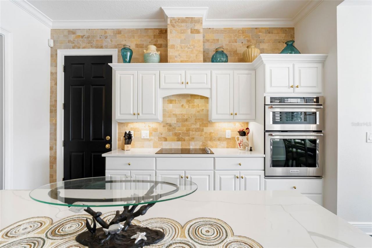 356 Belleair Drive Ne, Saint Petersburg, FL 33704 Photo