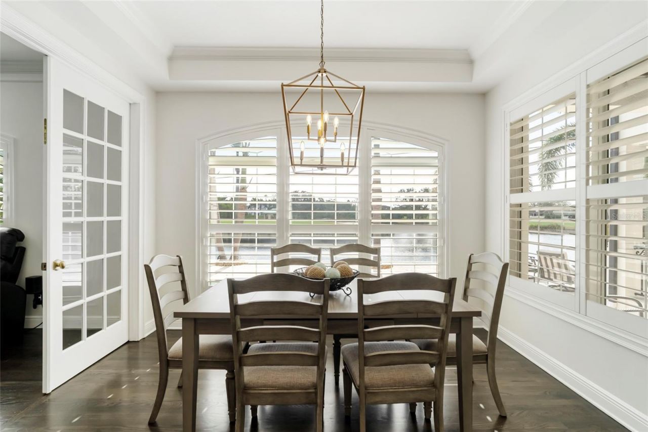 356 Belleair Drive Ne, Saint Petersburg, FL 33704 Photo