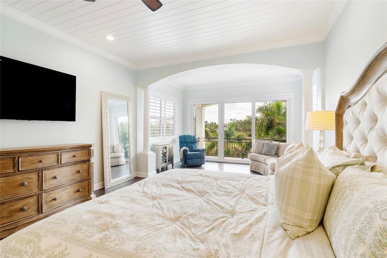 356 Belleair Drive Ne, Saint Petersburg, FL 33704 Photo