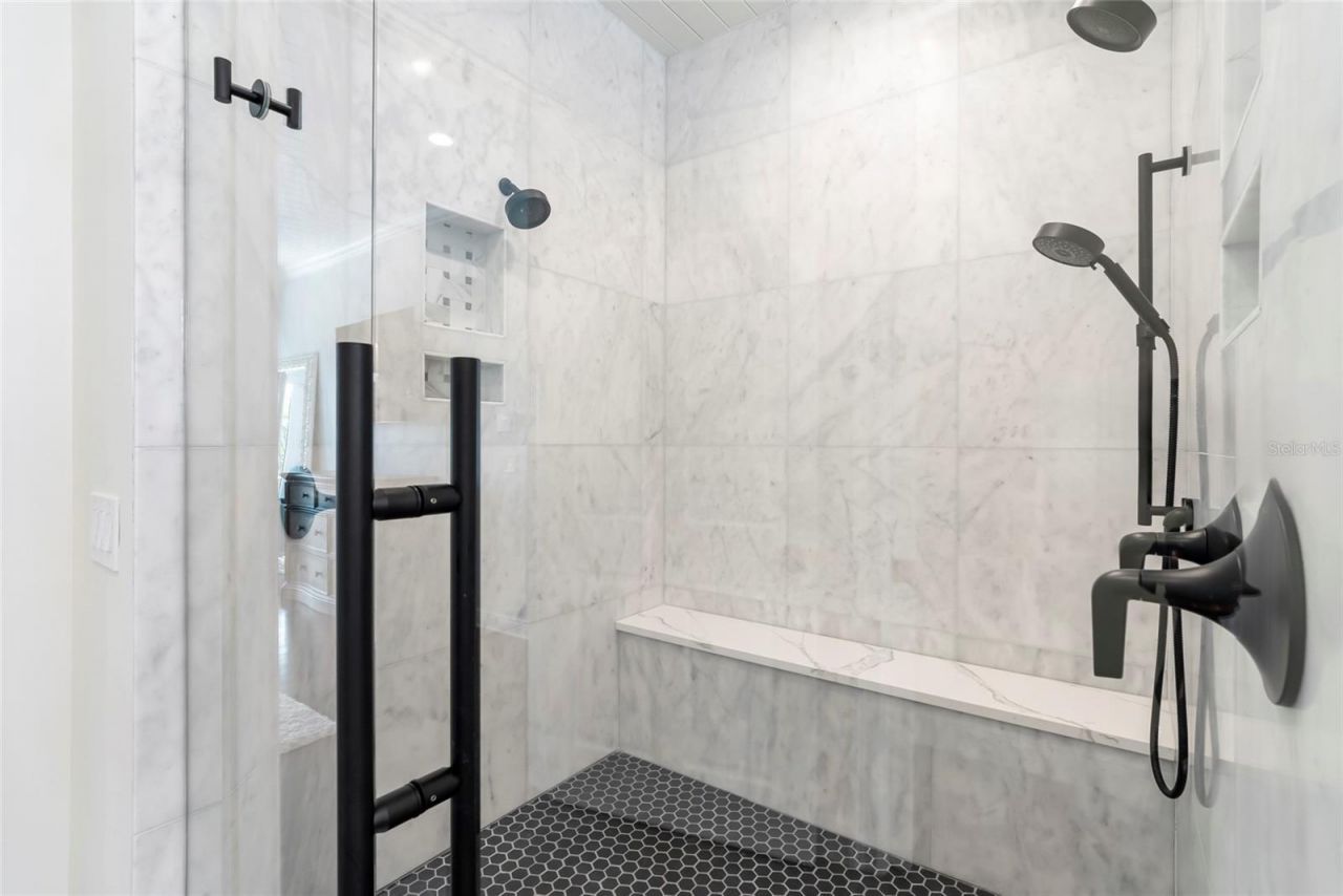 356 Belleair Drive Ne, Saint Petersburg, FL 33704 Photo