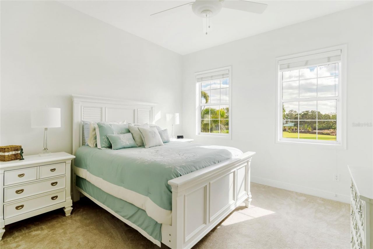 356 Belleair Drive Ne, Saint Petersburg, FL 33704 Photo
