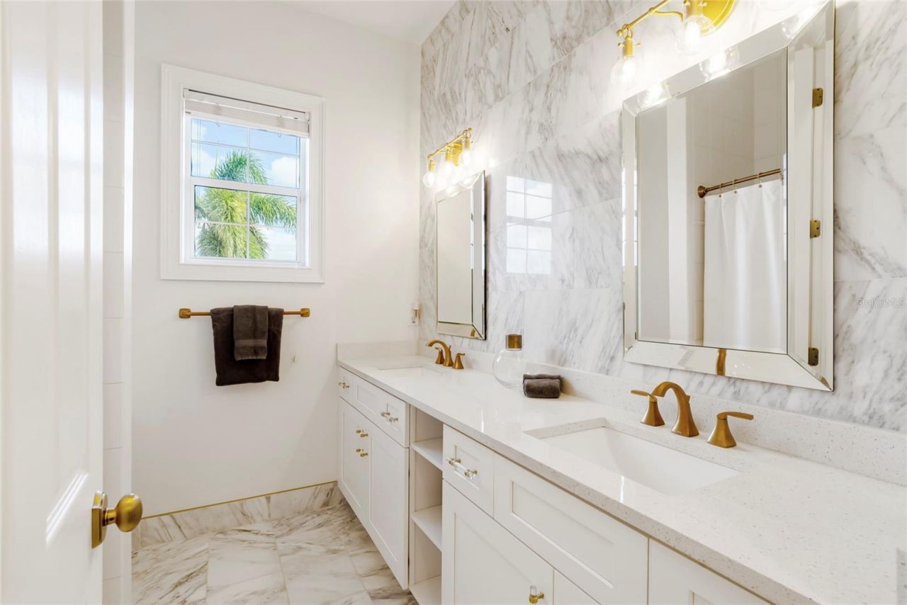 356 Belleair Drive Ne, Saint Petersburg, FL 33704 Photo