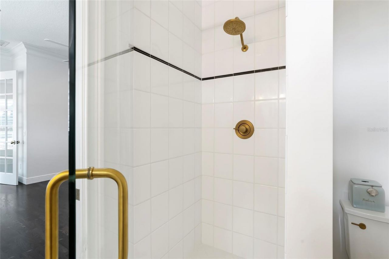 356 Belleair Drive Ne, Saint Petersburg, FL 33704 Photo