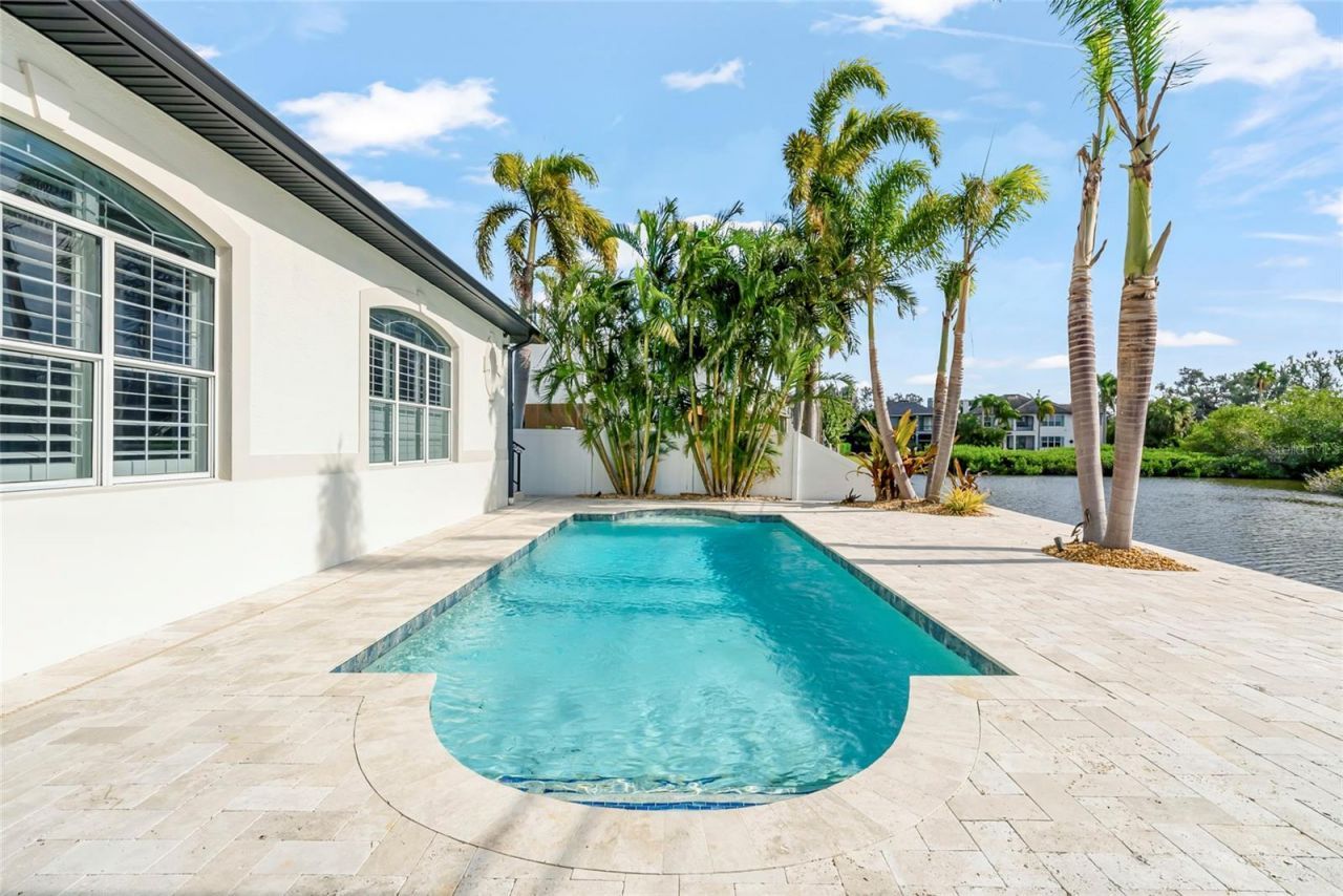 356 Belleair Drive Ne, Saint Petersburg, FL 33704 Photo
