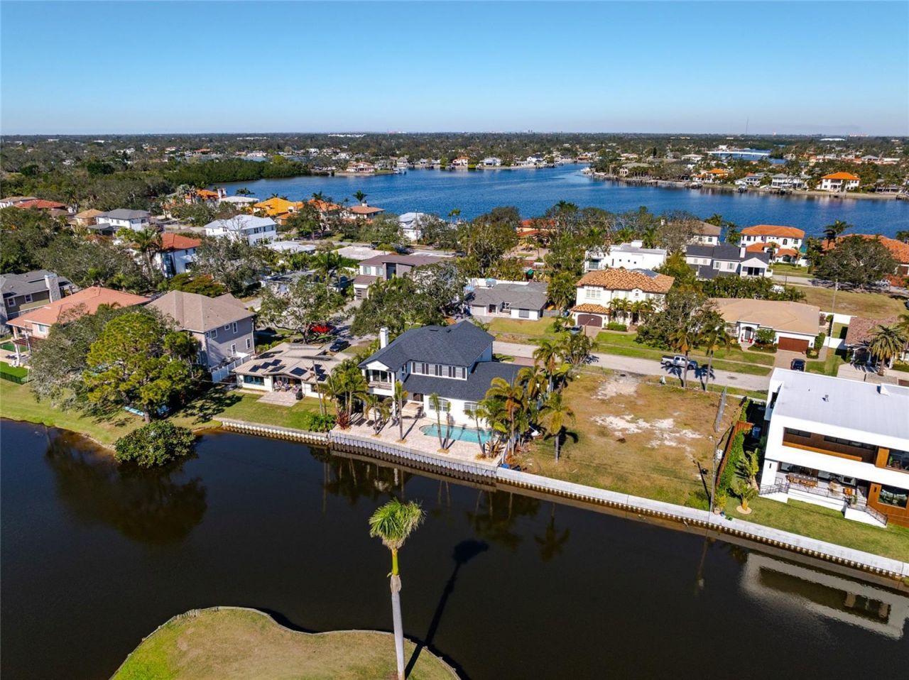 356 Belleair Drive Ne, Saint Petersburg, FL 33704 Photo