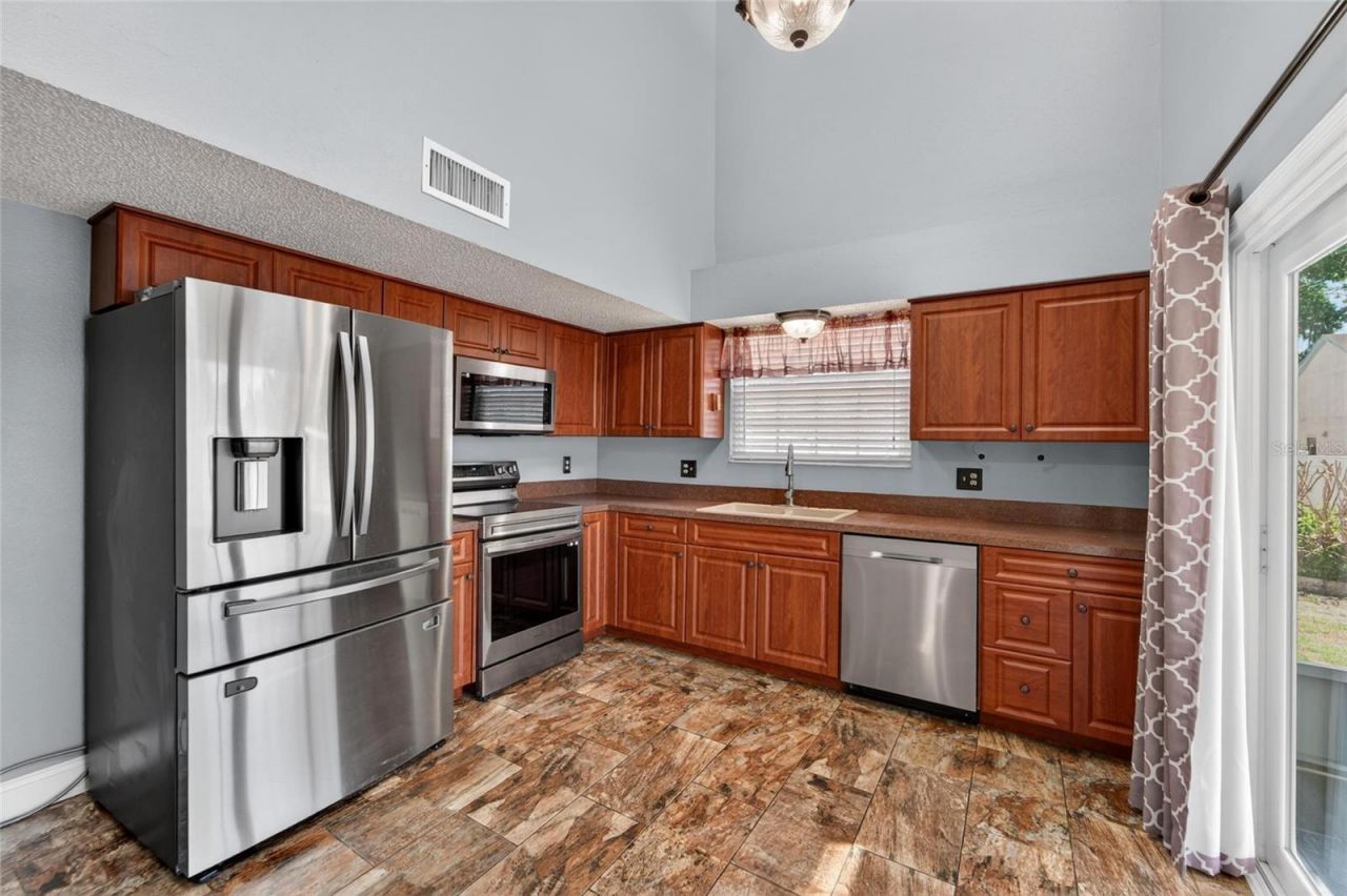 601 Weathervane Court, Brandon, FL 33511 Photo
