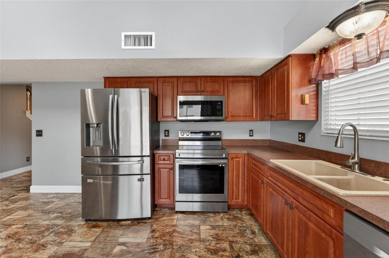 601 Weathervane Court, Brandon, FL 33511 Photo