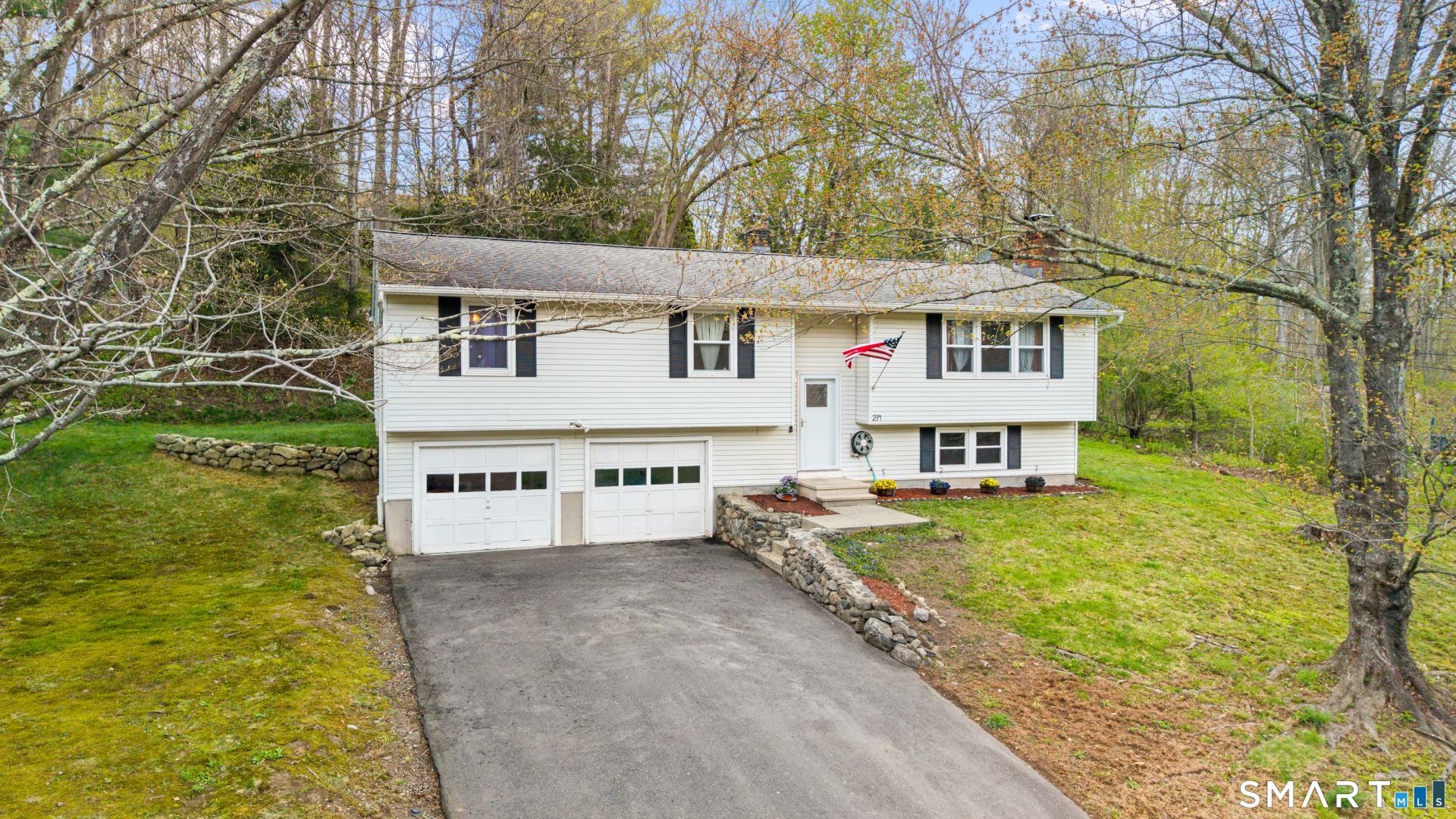271 Shadduck, Middlebury, CT 06762 Main Photo