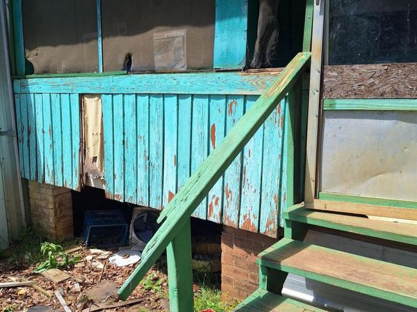 627 S 6th Street, McComb, MS 39648