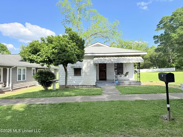 126 N Chestnut Street, McComb, MS 39648
