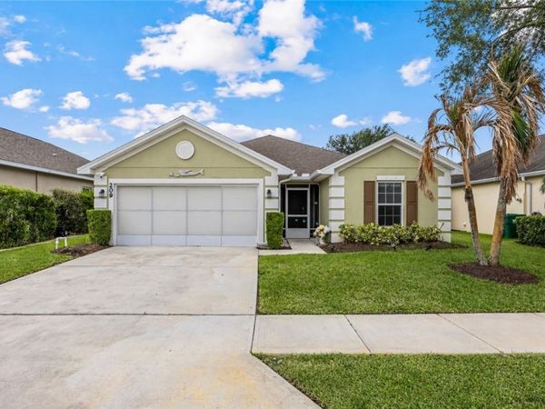 209 Briarcliff Circle, Sebastian, FL 32958