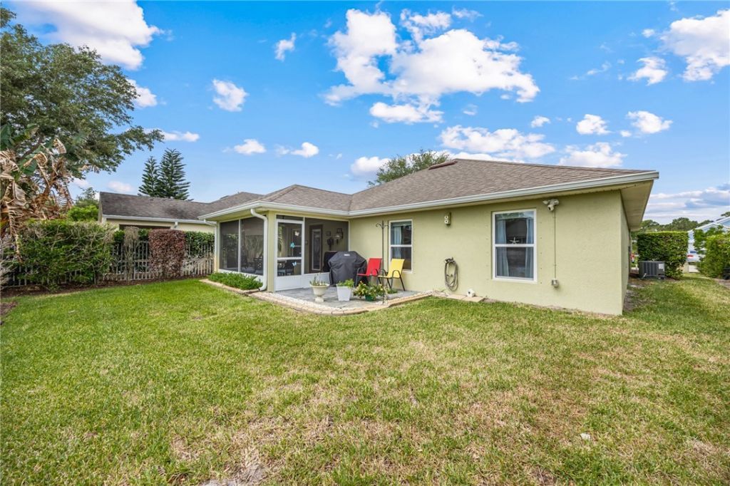 209 Briarcliff Circle, Sebastian, FL 32958 Photo