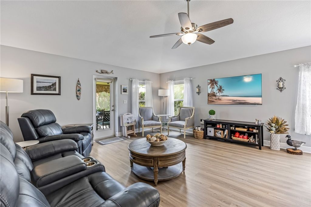 209 Briarcliff Circle, Sebastian, FL 32958 Photo