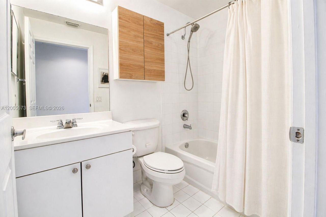 8940 NE 8th Ave, Unit 1201, Miami, FL 33138 Photo
