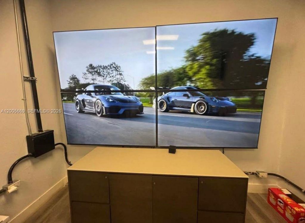 Auto Sales & Detailing For Sale In Margate , Margate, FL 33063 Photo