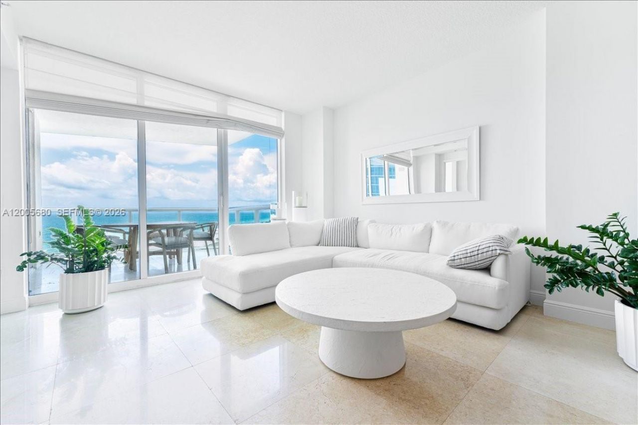 3801 Collins Ave , Unit 1105, Miami Beach, FL 33140 Photo
