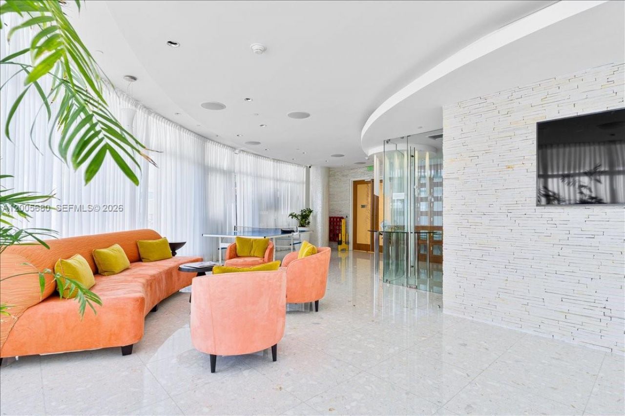 3801 Collins Ave , Unit 1105, Miami Beach, FL 33140 Photo