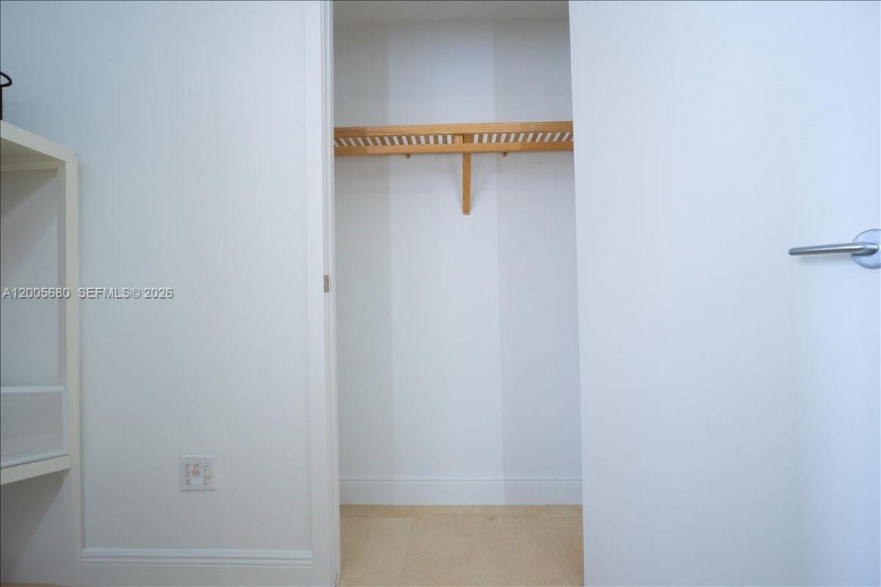 3801 Collins Ave , Unit 1105, Miami Beach, FL 33140 Photo
