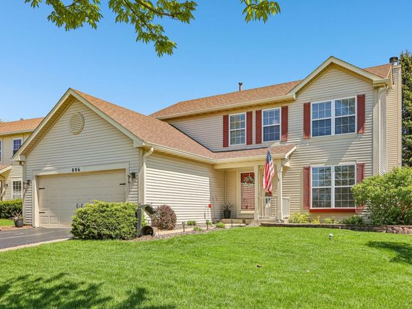 806 Meadowridge Drive , Aurora, IL 60504