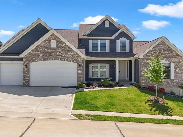365 Kreder Ridge Circle, St Charles, MO 63304