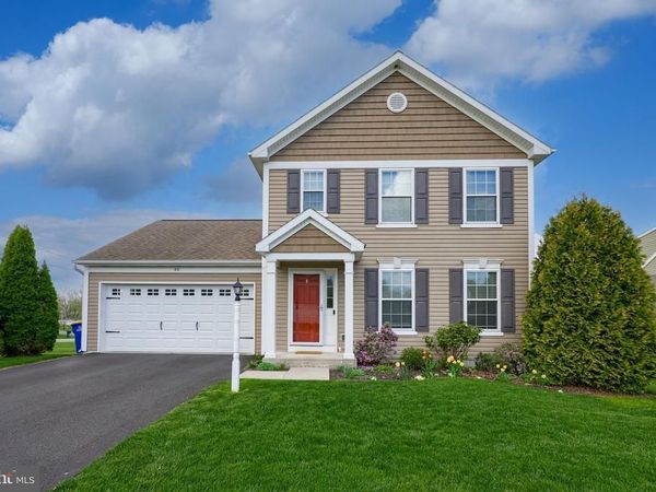 100 KENNETH DRIVE, LEOLA, PA 17540