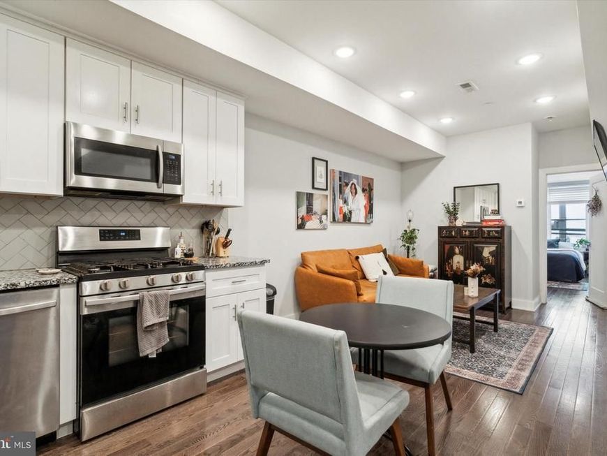 818 N 16th Street, Unit 2, Philadelphia, PA 19130 Main Photo