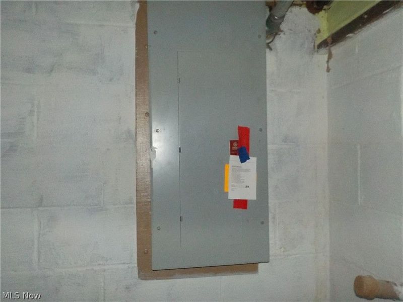 2456 E 37th Street, Lorain, OH 44055 Photo 13