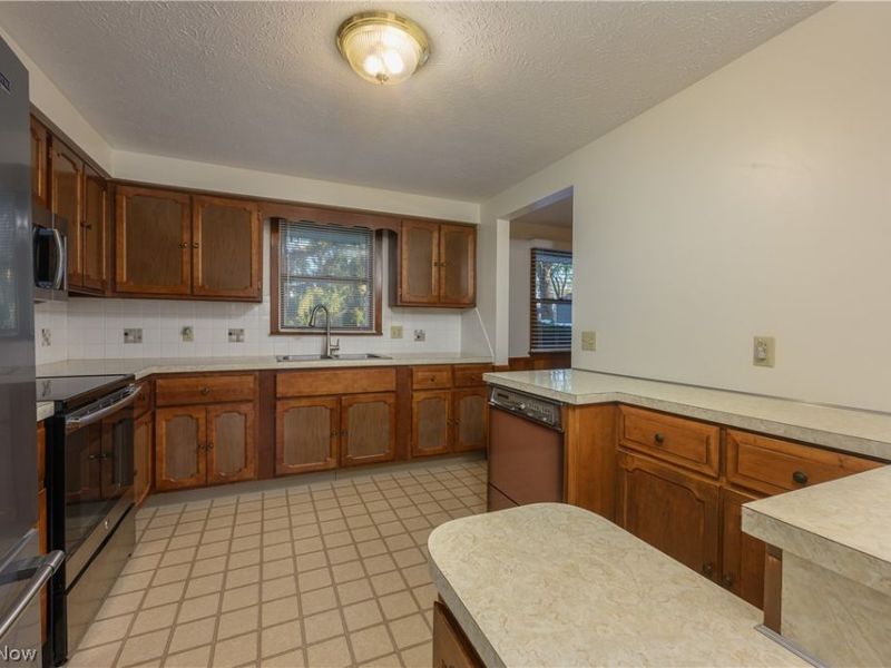 916 Buena Vista, Canton, OH 44714 Photo 14