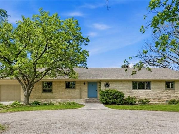 2400 Orchard Lane, Lawrence, KS 66049