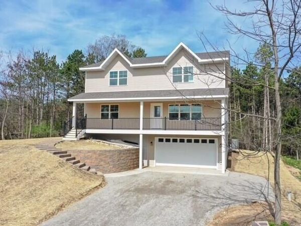 N7437 Grand View Dr, Whitewater, WI 53190