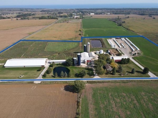 8223 Middle Rd, Wilson, WI 53070