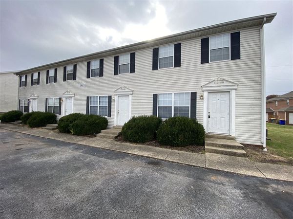 1961 Stonehenge Avenue , Bowling Green, KY 42101