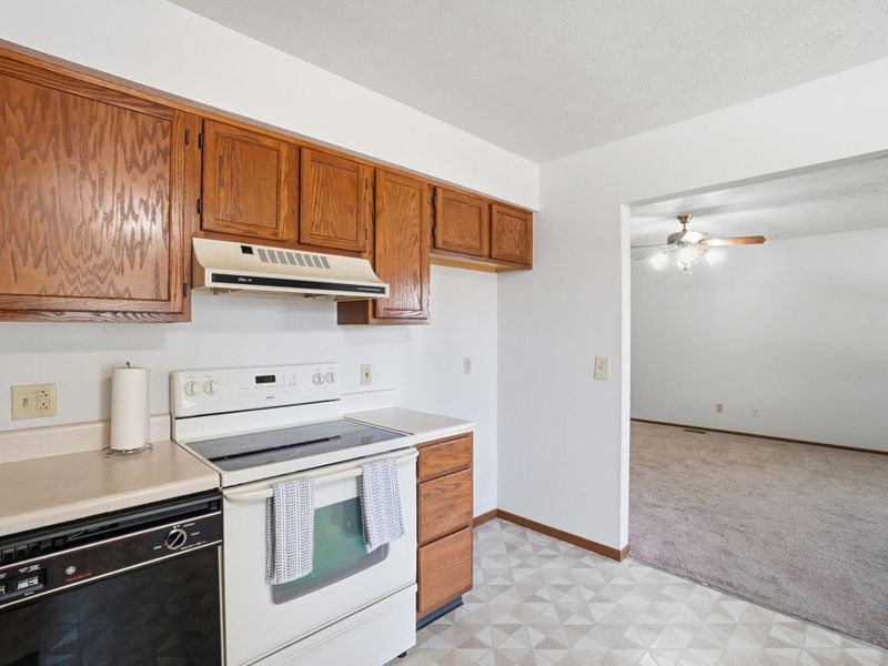 4898 E Brannan Drive, Springfield, OH 45502 Photo 14