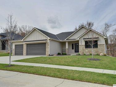 7904 N 166th Street , Bennington, NE 68007