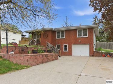 4606 Borman Street , Bellevue, NE 68157