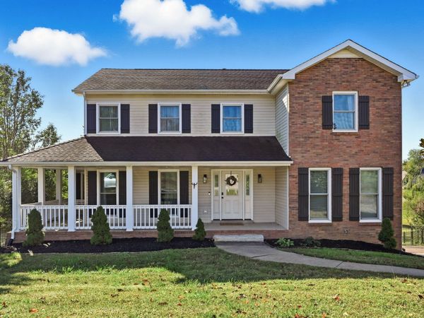 868 S Ridge Trl , Clarksville, TN 37043